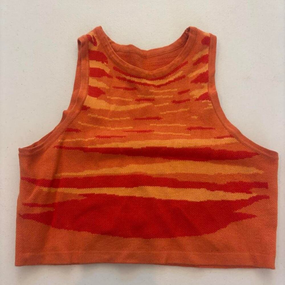 Orange and red horizontal striped